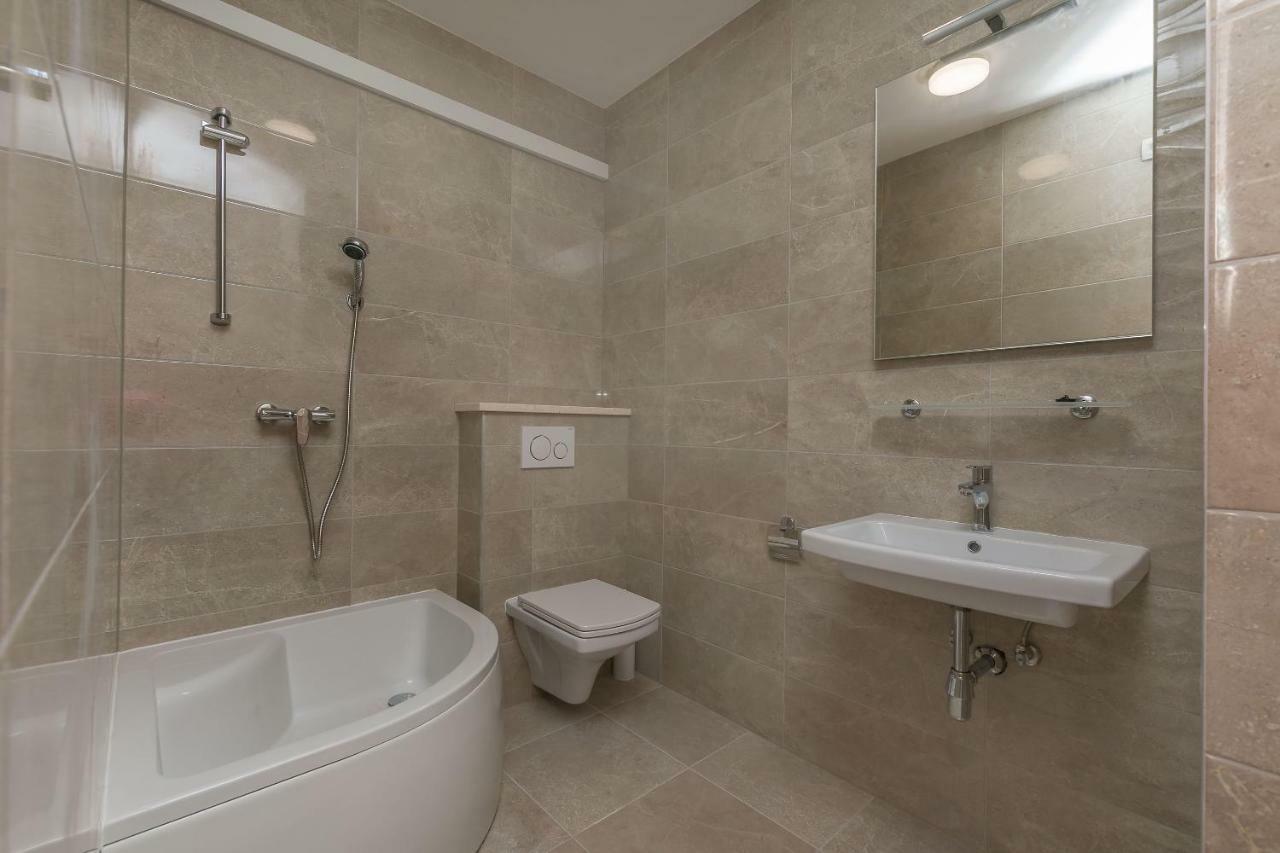 Apartments Danolic 2 พิสัก ภายนอก รูปภาพ